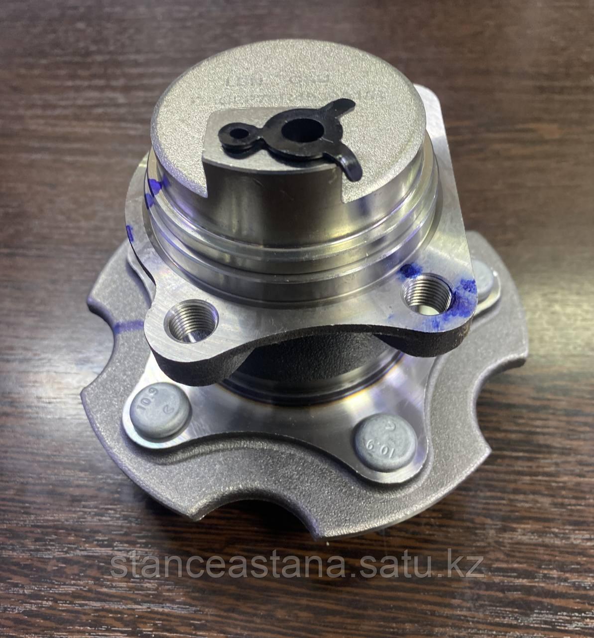 Ступица задняя левая в сборе с подшипником Geely X7 / Rear left wheel hub (with bearing)