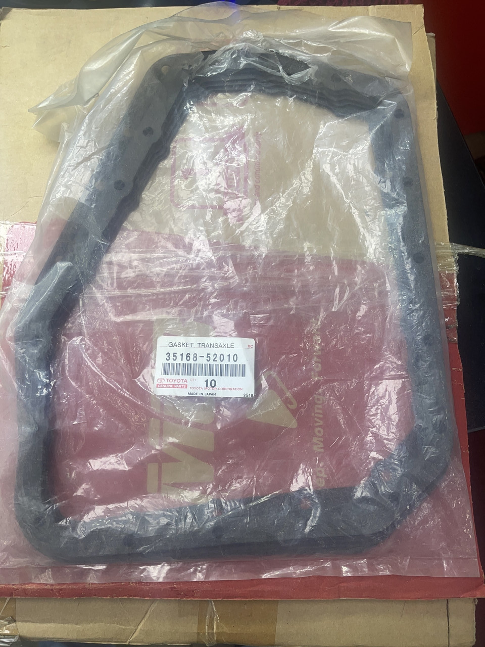 Прокладка поддона коробки автомат оригинал TOYOTA CAROLLA -YARIS VIOS 35168-52010