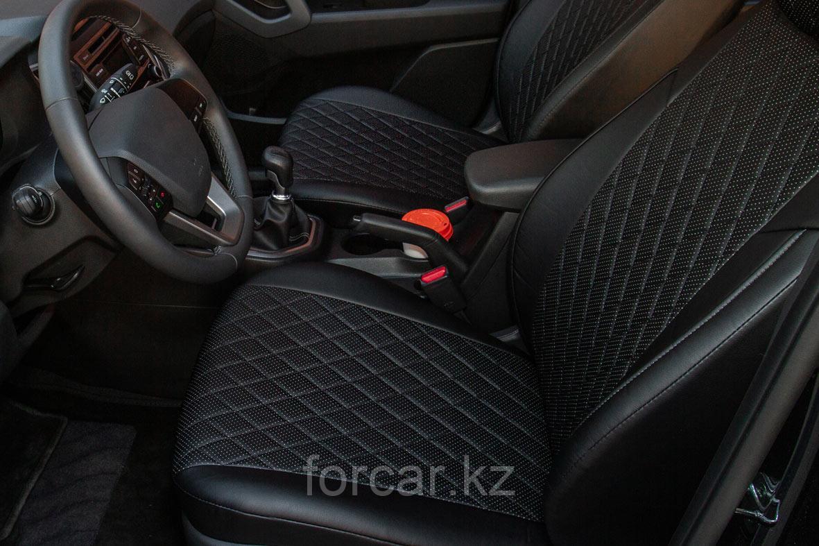 Чехлы для Toyota Corolla 2018+ черная экокожа ромб - фото 2 - id-p101775465