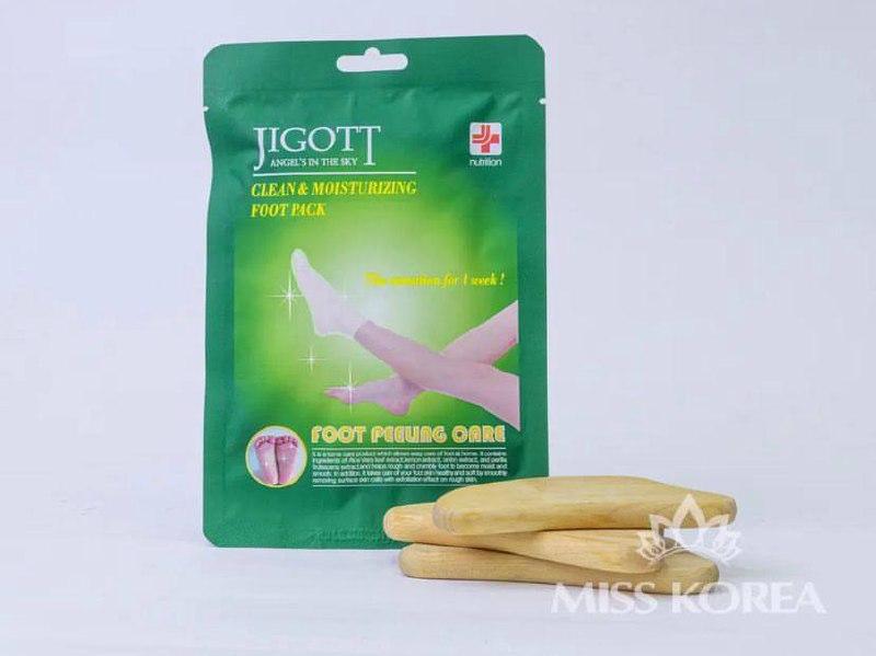 Отшелушивающая маска пилинг-носочки Jigott Clean & Moisturizing Foot Pack