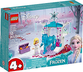 LEGO Disney Princess: Ледяная конюшня Эльзы и Нокка 43209