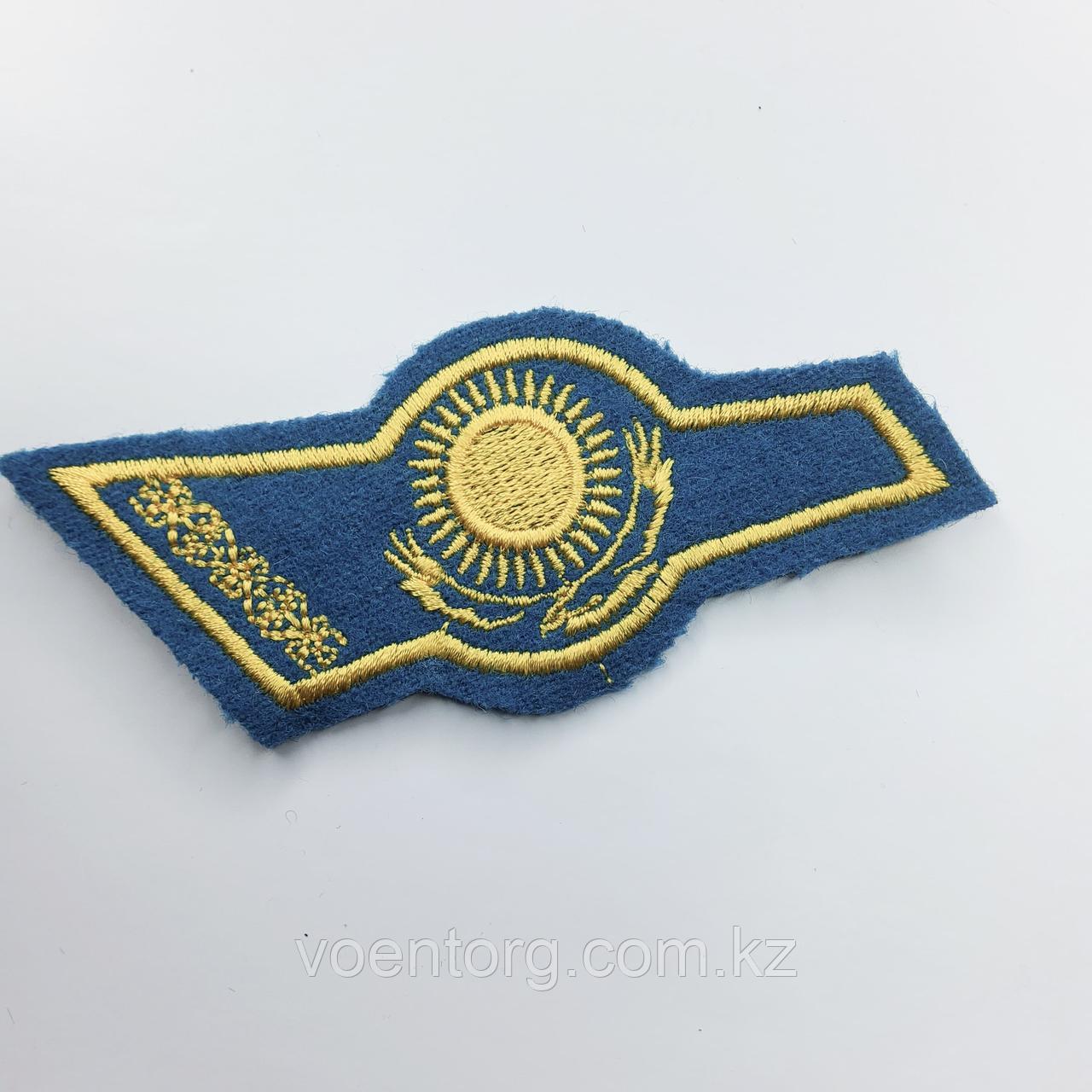 Уголок на берет вышитый флаг Казахстана