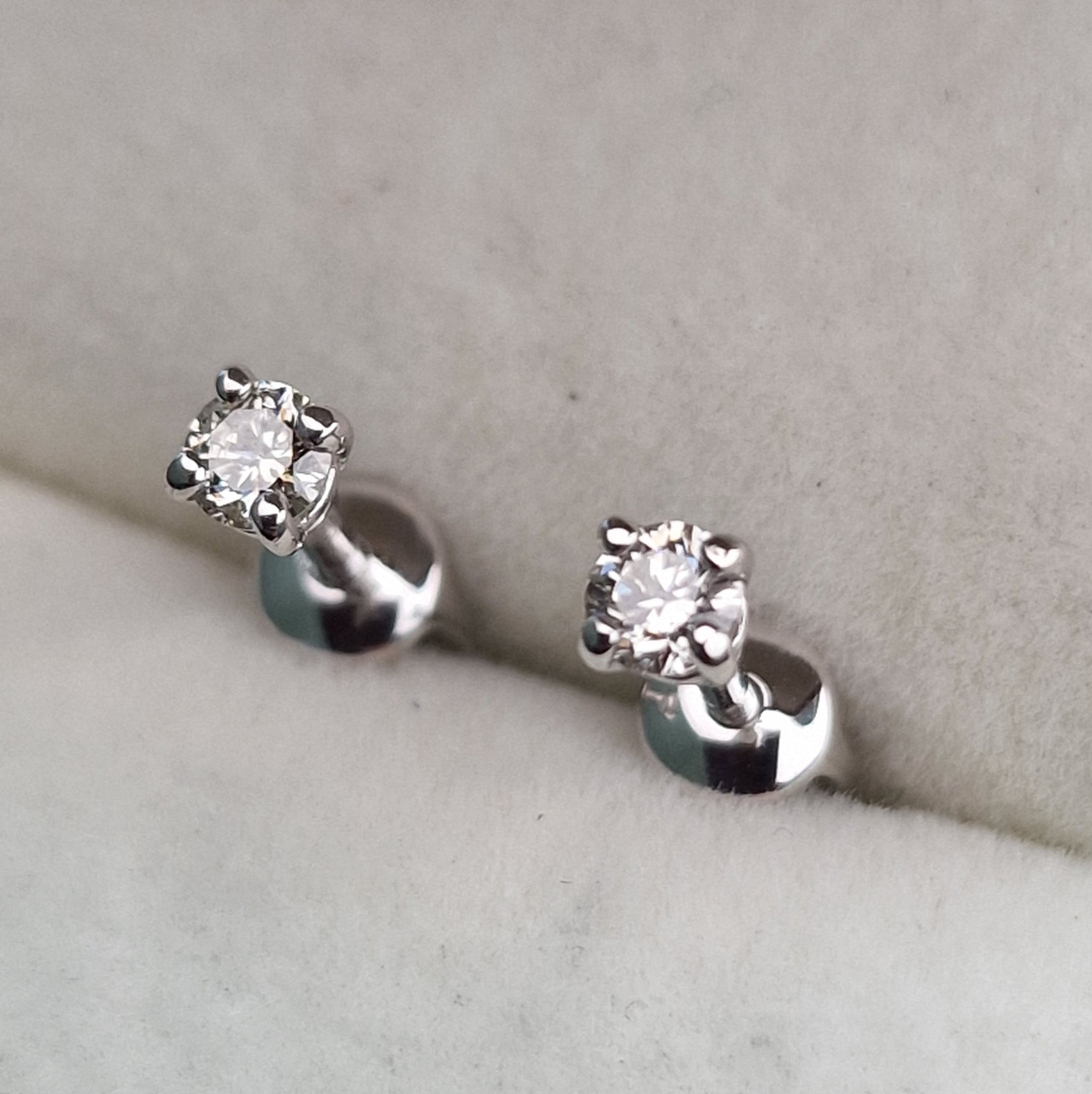 Золотые серьги с бриллиантами 0.227Ct VS2/L, VG-Cut