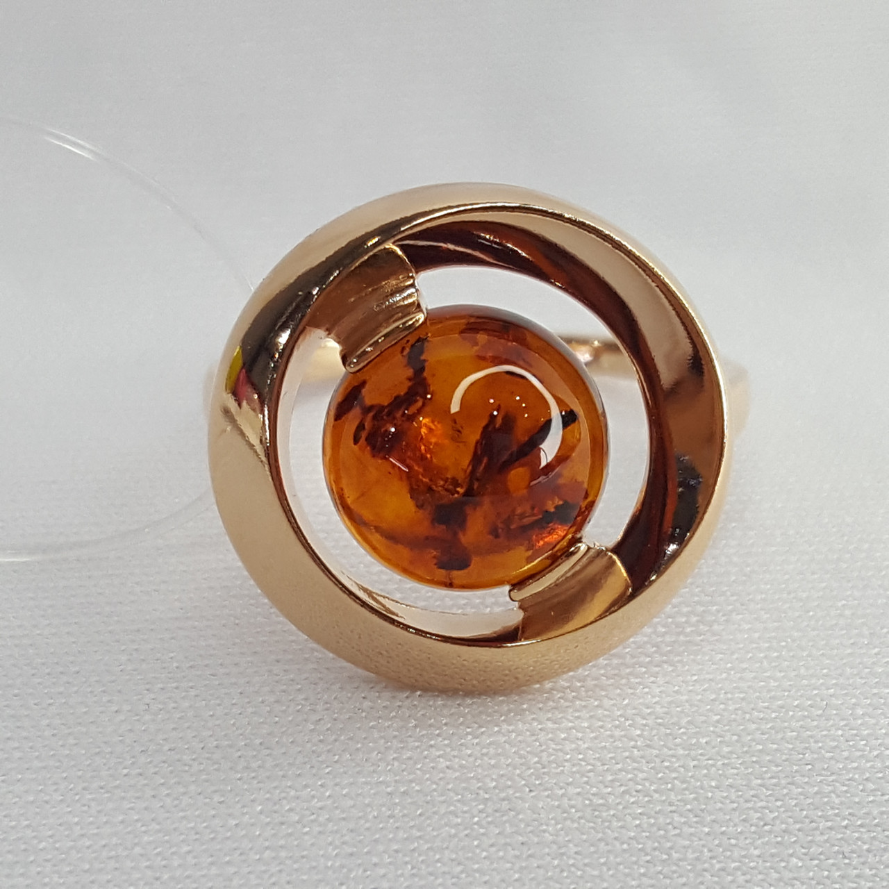 Кольцо из золочёного серебра с янтарём SOKOLOV 83010057 позолота
