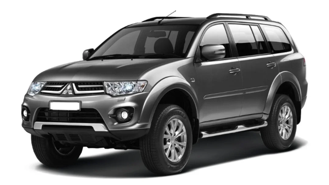 Переходные рамки на Mitsubishi Pajero Sport II Hella 3  R