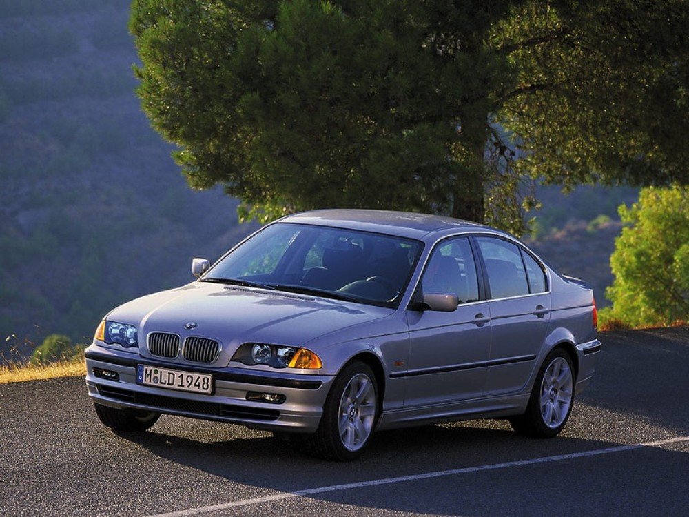 Переходные рамки на BMW 3-Series IV Е46 рестайл (2001 - 2007)  Hella 3  R