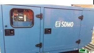Дизельный генератор SDMO T33 в кожухе б/у - фото 1 - id-p102300509