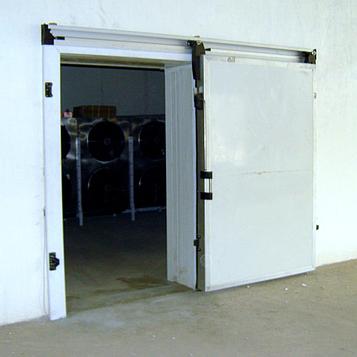 Двери распашные/откатные  для холодильных камер