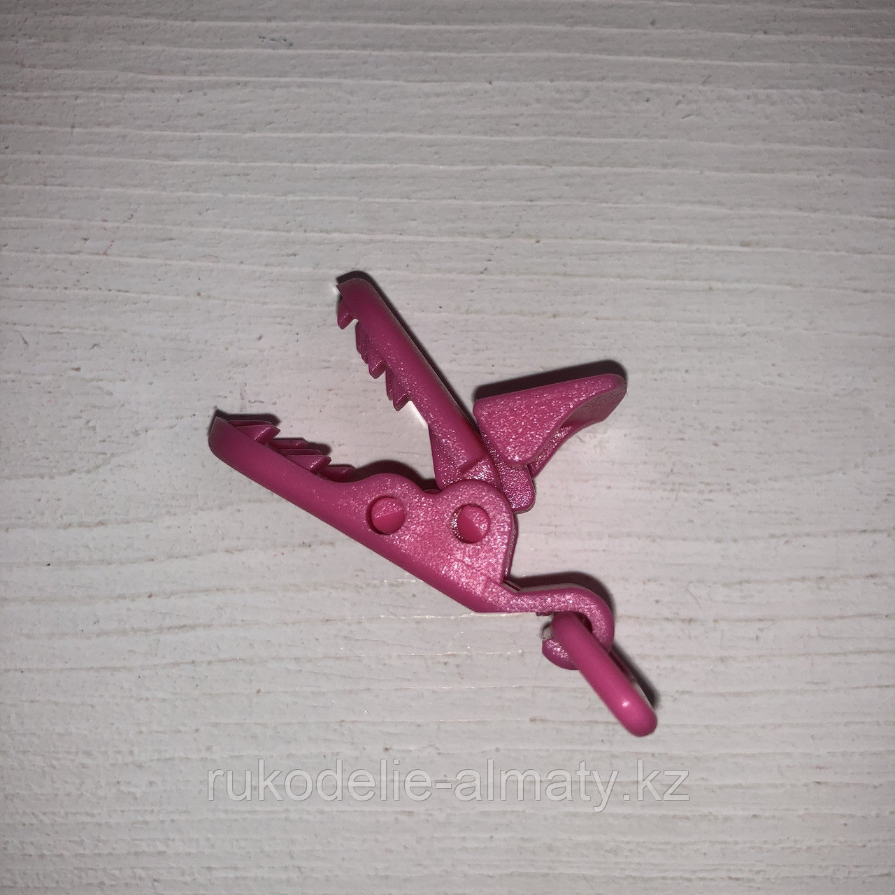 Клипса-прищепка для одежды ярко-розовый - фото 2 - id-p102401018