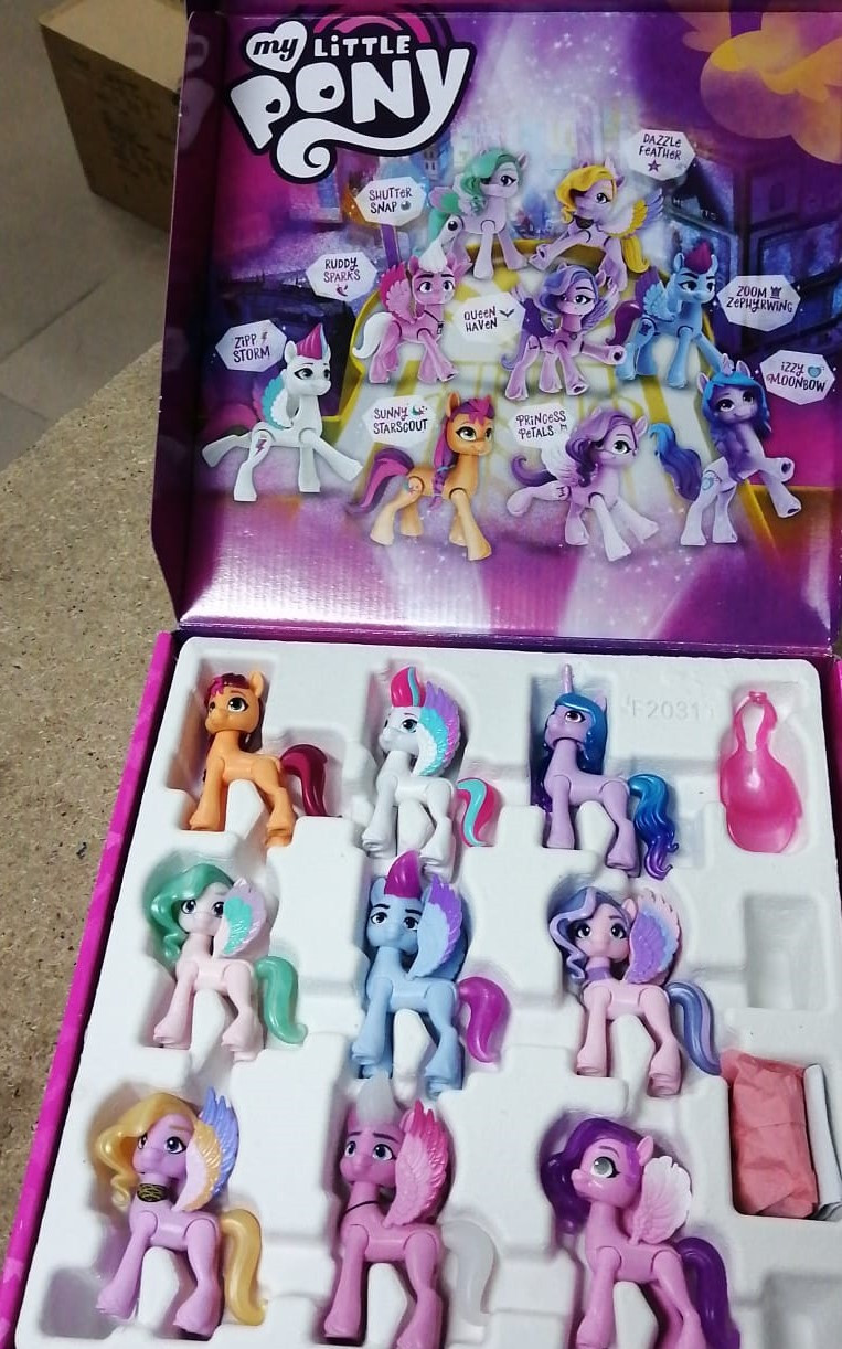 Набор игровой My Little Pony Сияющие сцены 9 пони