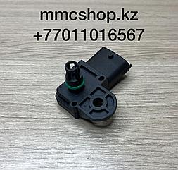 Датчик давления воздуха во впускном коллекторе DUMN195775