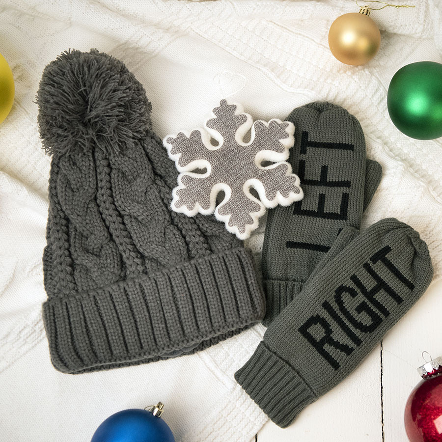 Подарочный набор HUG: варежки, шапка, украшение новогоднее, серый, Серый, -, 39485 30