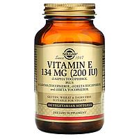 БАД Витамин Е, 200 IU, 134 мг, 100 вегетерианских капсул, Solgar, срок до 08/2024г.