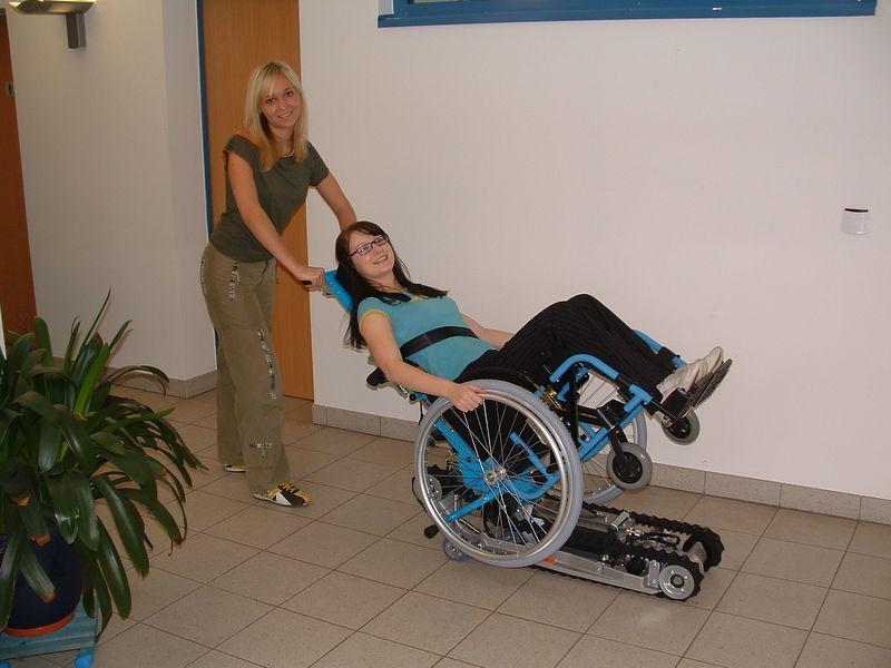 Лестничный гусеничный мобильный подъемник для инвалидов Standard SA-2