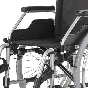 Кресло-коляска инвалидная облегченная Meyra 1.751 Ойрочер Бэйсик