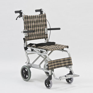 Кресла-коляска для инвалидов FS804LABJ