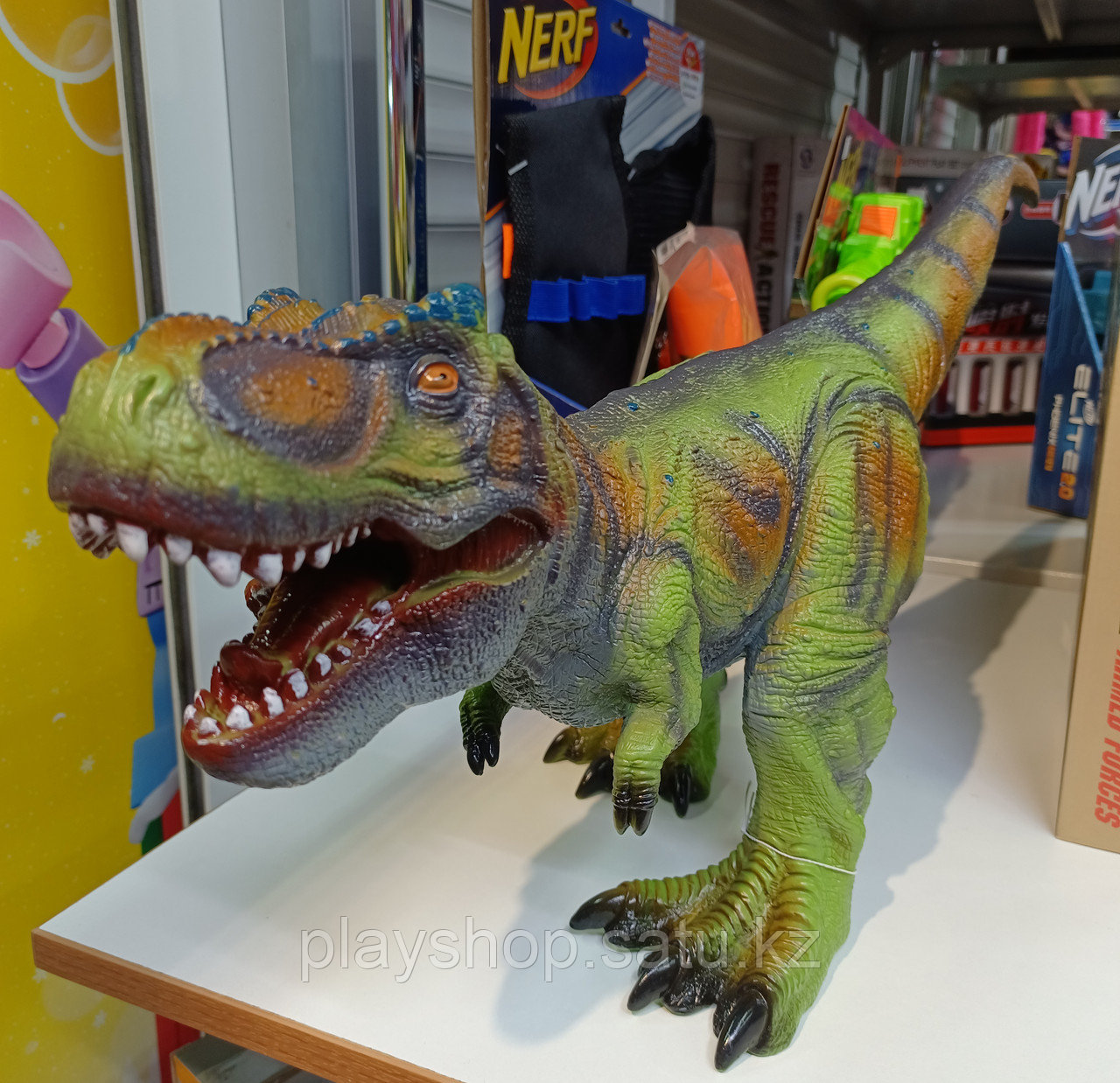 Резиновый динозавр средний