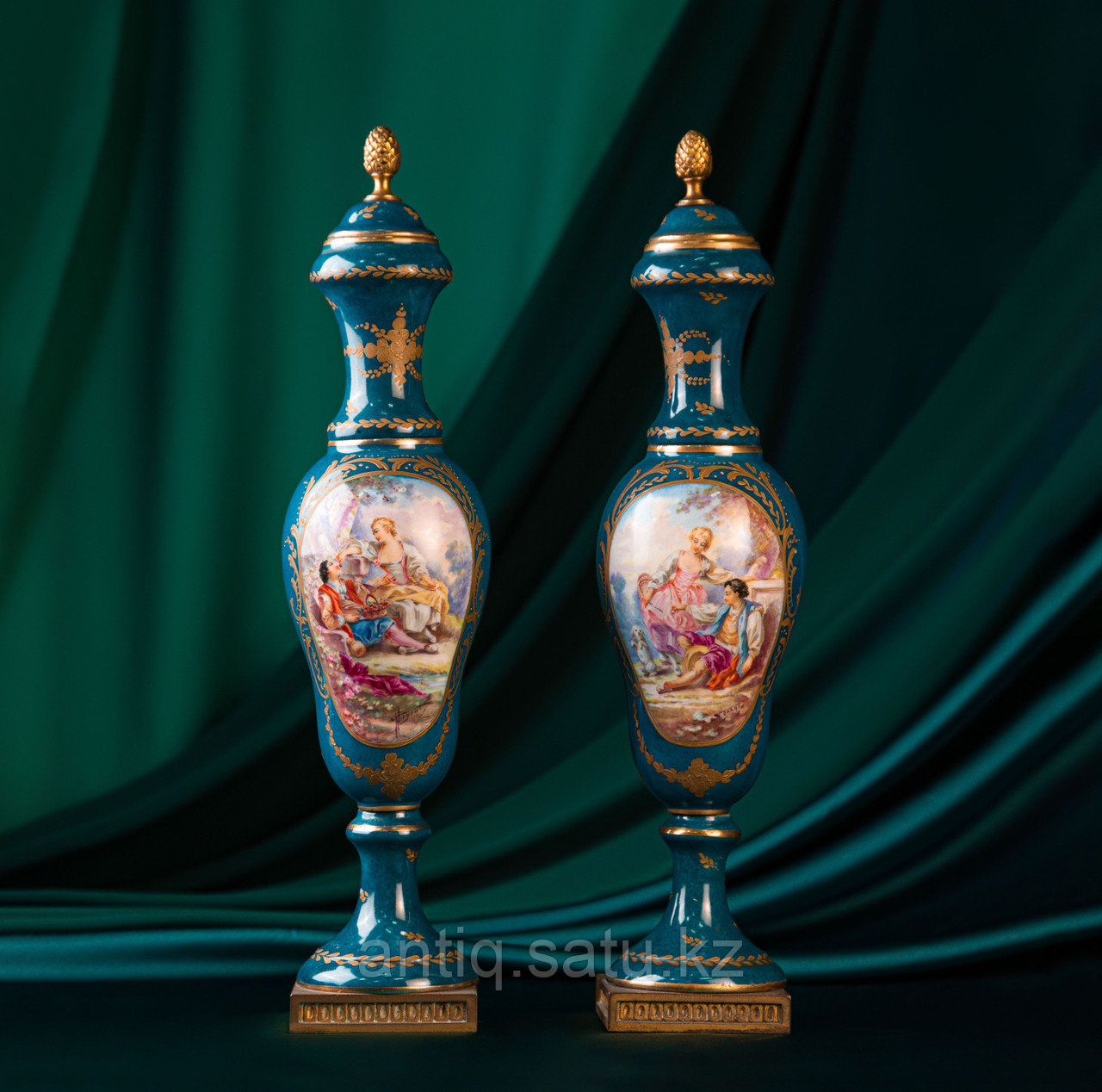 Парные вазы в дворцовом стиле. Фарфоровая мануфактура Sevres (Севр)