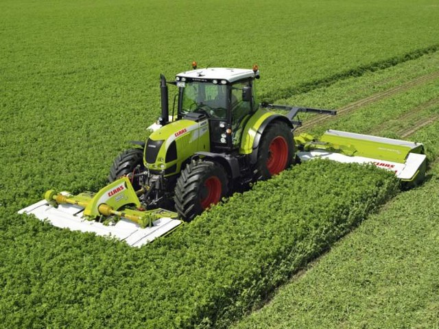 Трактор Claas