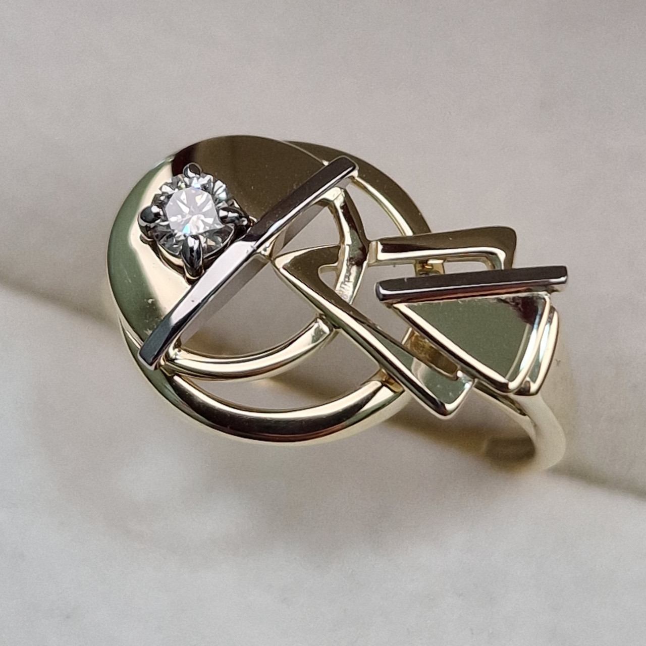 Золотое кольцо с бриллиантами 0.12Ct SI2/I, VG-Cut
