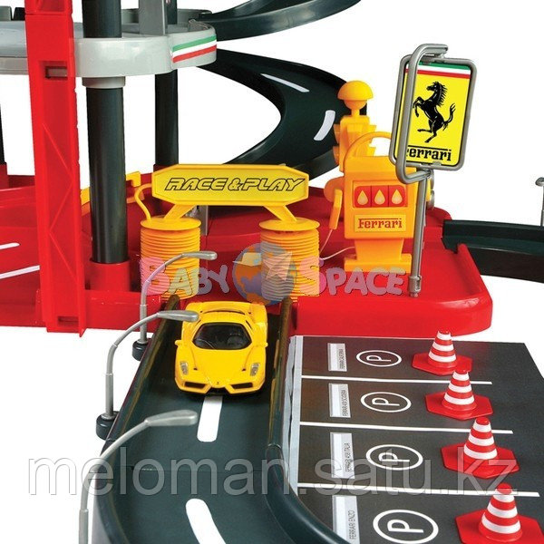 BBURAGO: 1:43 Игр.н-р Гараж с парковкой FERRARI + 2 машинки - фото 2 - id-p103043509