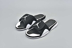 Сланцы Jordan Hydro 4 Retro “Black-White”
