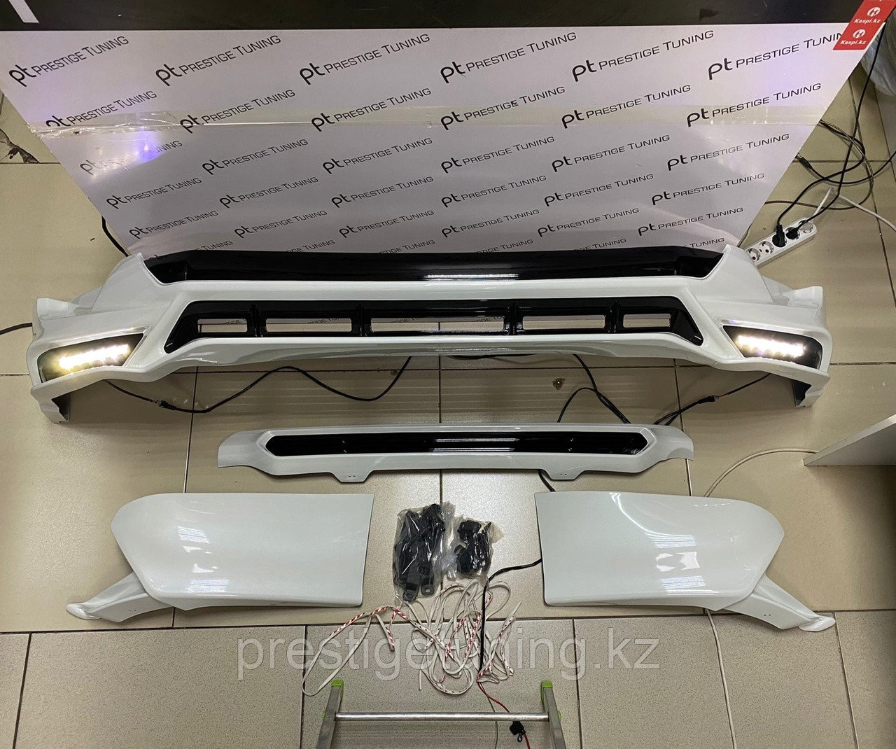 Аэродинамический обвес Land Cruiser Prado 2018-21 TRD Белый - фото 1 - id-p50614762