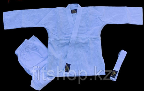 Кимоно тренировочное для дзюдо Mizuno цвет белый: продажа, цена в Алматы.  Спортивная форма от "FITSHOP-Магазин для всей семьи!" - 103140116