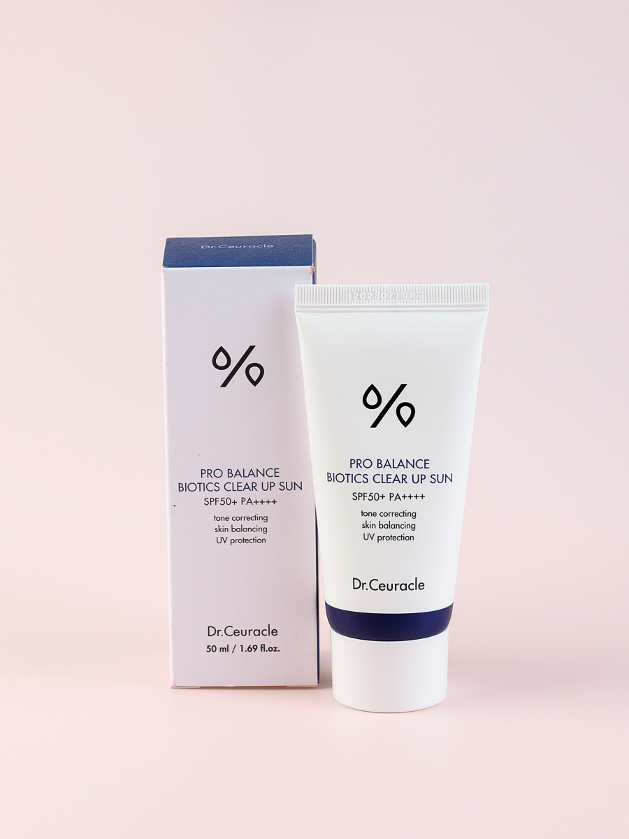 Солнцезащитный осветляющий крем с пробиотиками Dr.Ceuracle Pro Balance Biotics Clear Up Sun SPF 50+ PA++++