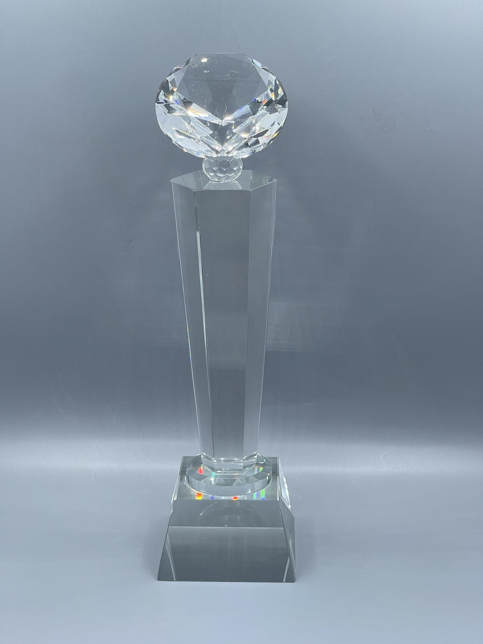 Статуэтка из стекла