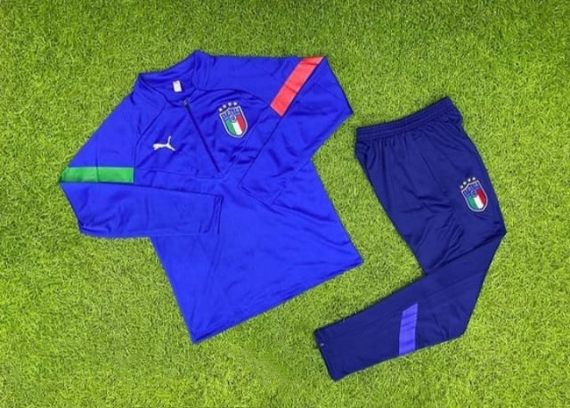 Тренировочный костюм Сборной Италии 2022/23 - фото 1 - id-p103207117