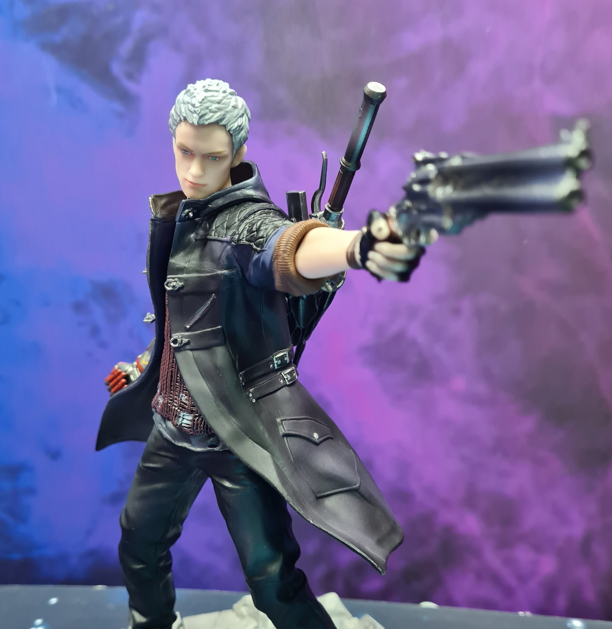 Статуэтка Неро - Devil May Cry 5: продажа, цена в Алматы. Игровые ...