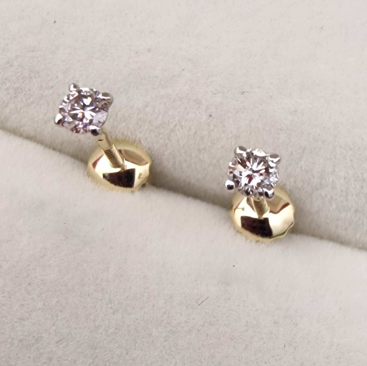 Золотые серьги с бриллиантами 0.19Ct VS2/J, VG-Cut