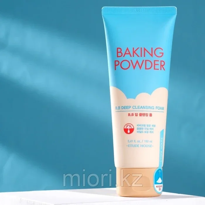 Очищающая пенка для снятия макияжа с содой Etude House Baking Powder B.B Deep Cleansing Foam