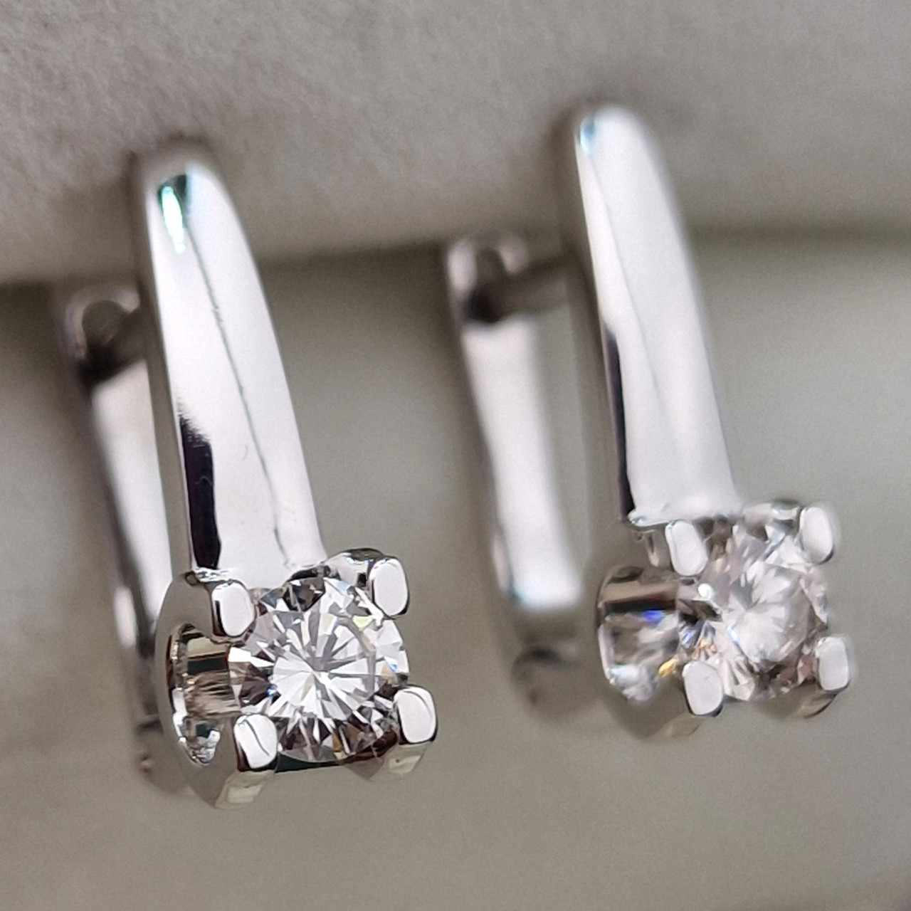 Золотые серьги с бриллиантами 0.48Ct VVS2/J, VG-Cut