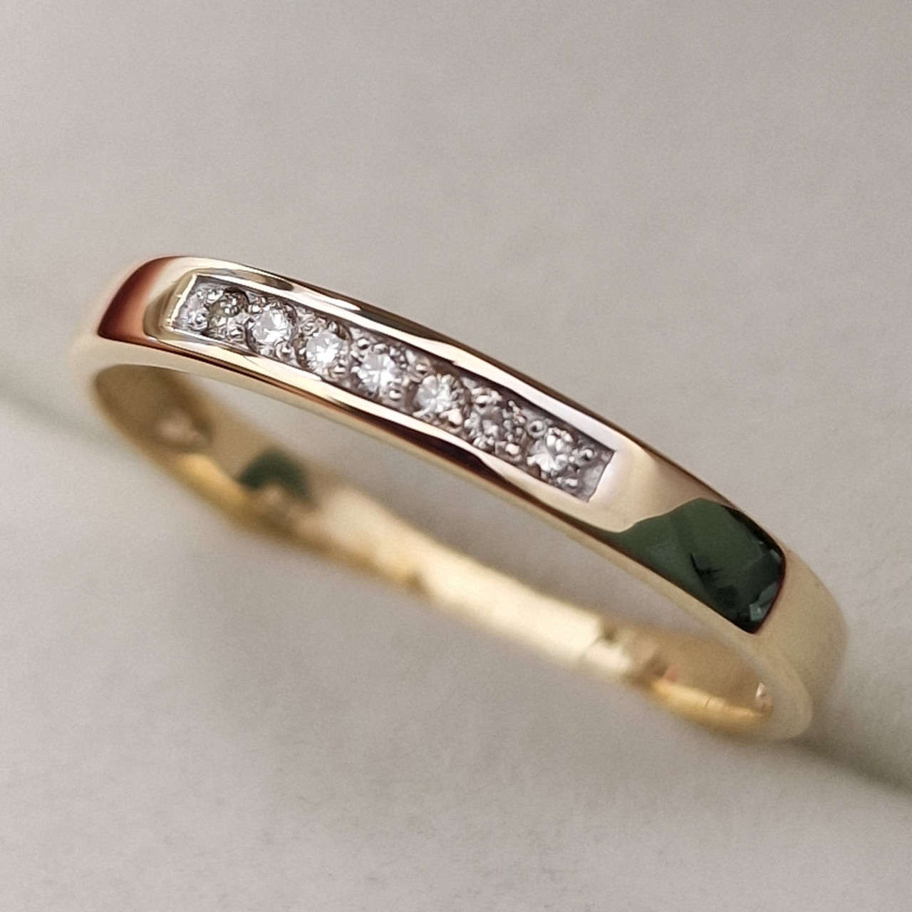 Золотое кольцо с бриллиантами 0.063Сt VS1/H VG - Cut