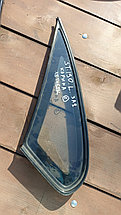 Стекло левое заднее (сабачатник) Toyota Carina E.