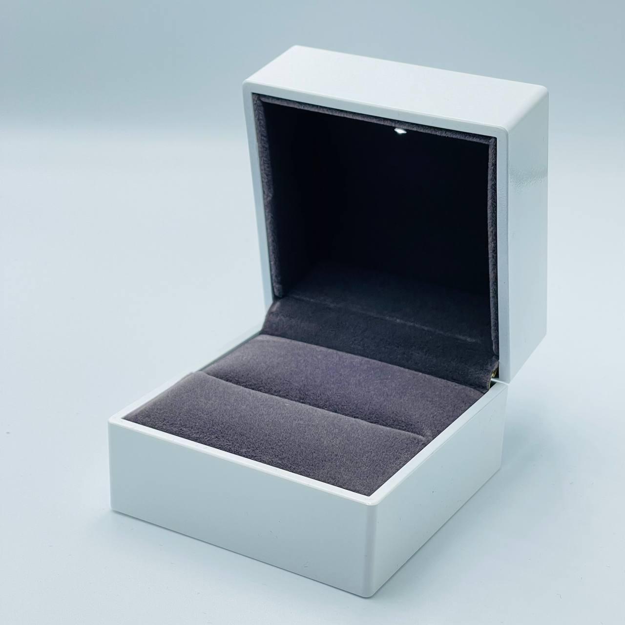 Ювелирная коробочка белая (большие под кольцо)19375-66 - фото 2 - id-p103686957