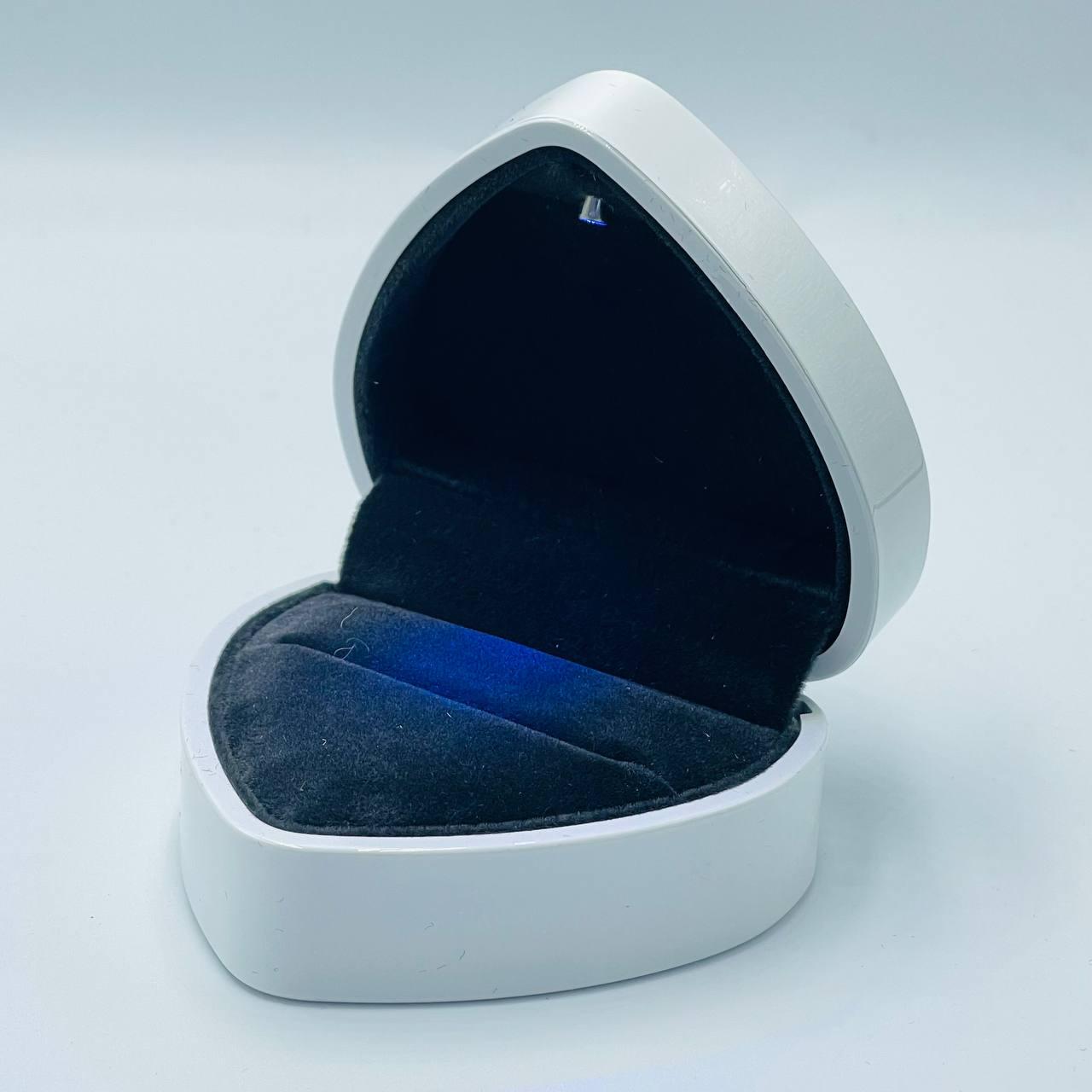 Ювелирная коробочка белое сердце для кольца с подсветкой 19375-116 - фото 2 - id-p103695623