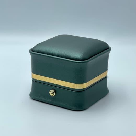 Ювелирная коробочка зеленая для кольца 19375-131