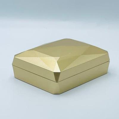 Ювелирная коробочка под кулон или серьги золотая с подсветкой 19375-81