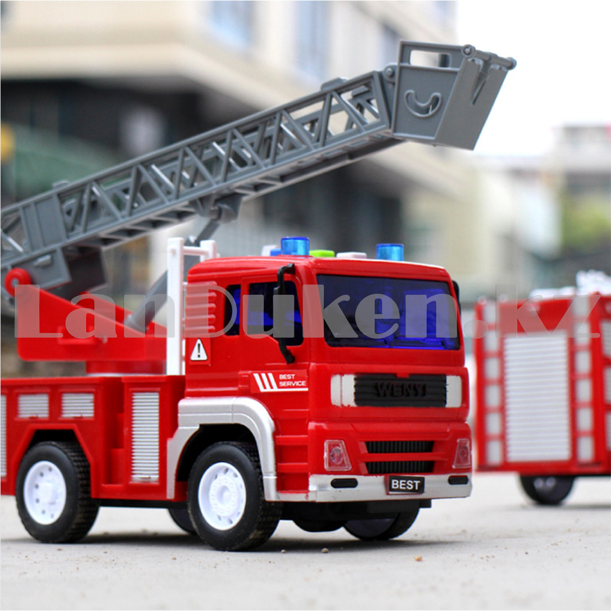 Детская музыкальная игрушка пожарная машина Wenyi 1:20 WY550B - фото 5 - id-p103719662