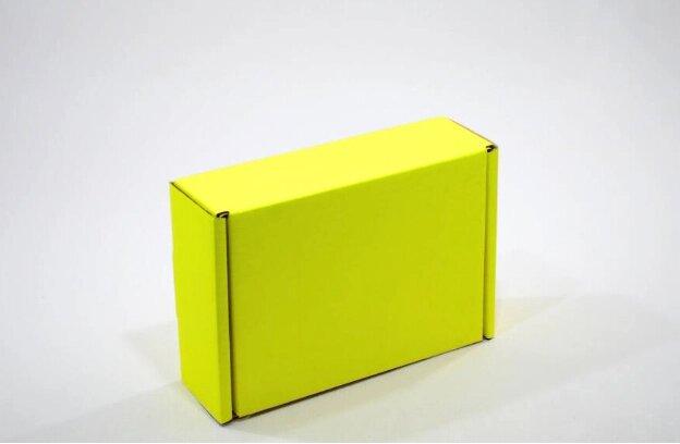 Коробка желтая подарочная (230*170*75 мм.) - фото 1 - id-p103757965