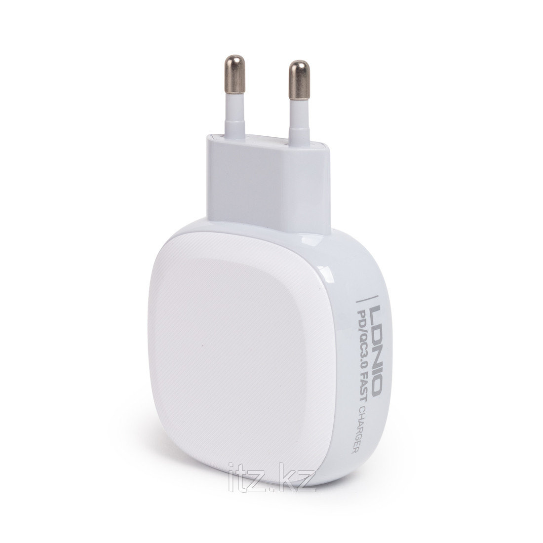Универсальное зарядное устройство LDNIO A3510Q 2*USB A/1*USB Type C Белый - фото 1 - id-p103761246