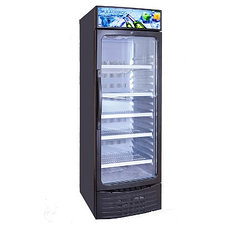 Вертикальный холодильник LC-251 Холодильник для выставки напитков, молочных изделий и прочего.
