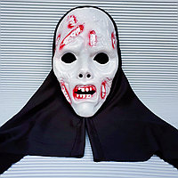Маска на хэллоуин с полотном. Страшная маска.