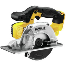 Аккумуляторная дисковая пила по металлу DeWalt DCS373N