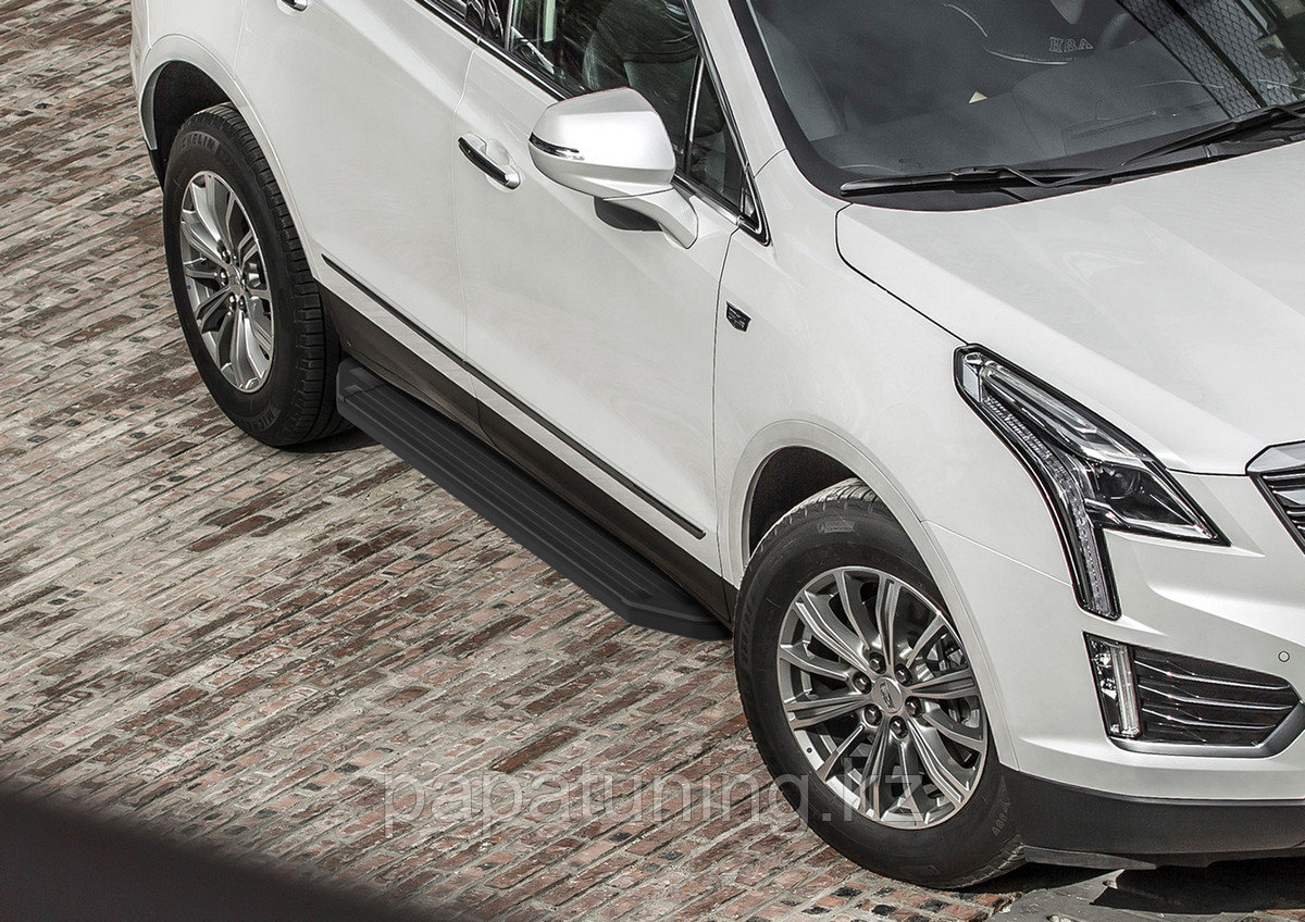 Пороги, подножки "Premium-Black" Cadillac XT5 2017-
