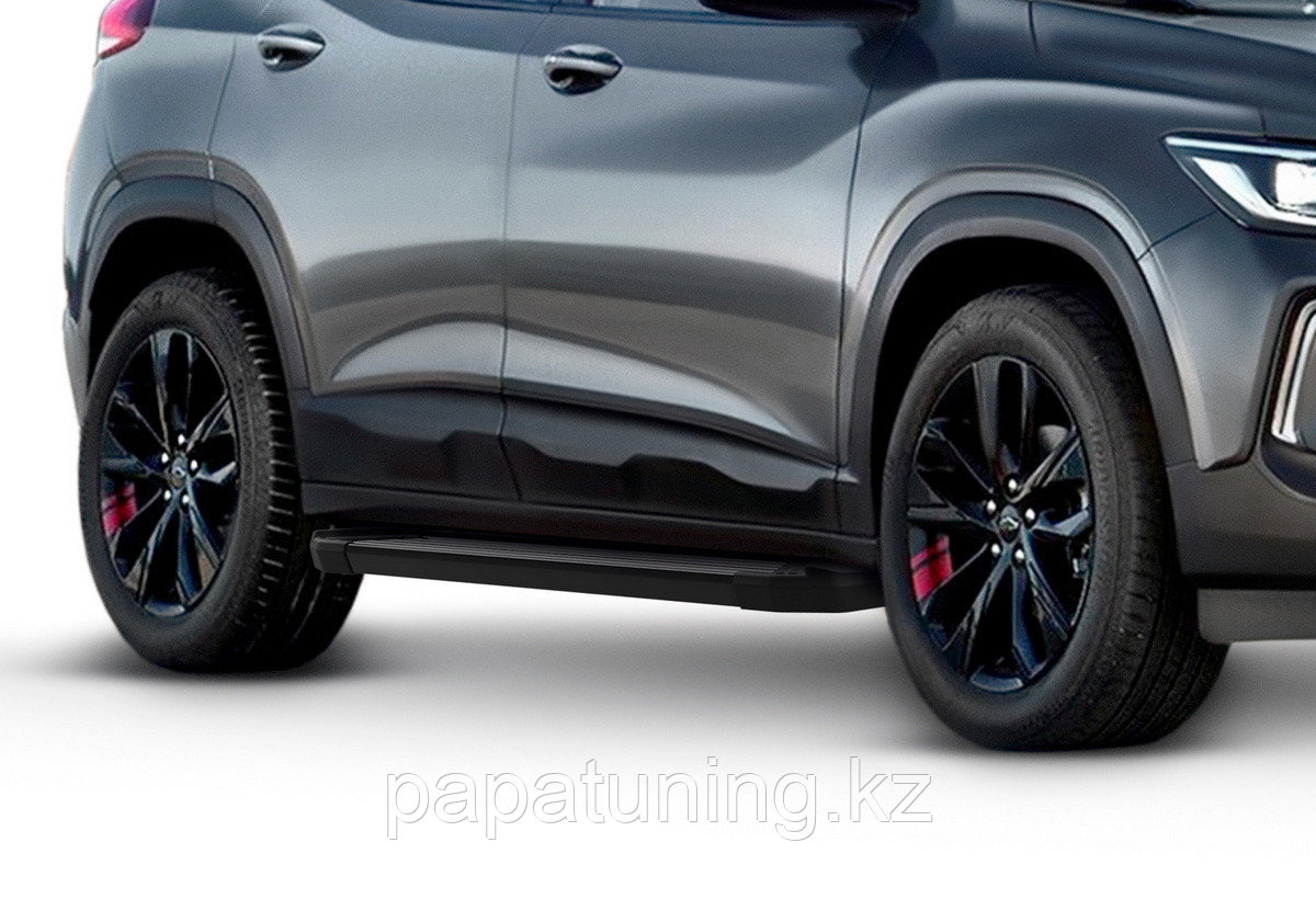 Пороги, подножки "Black" Chevrolet Tracker 2021-