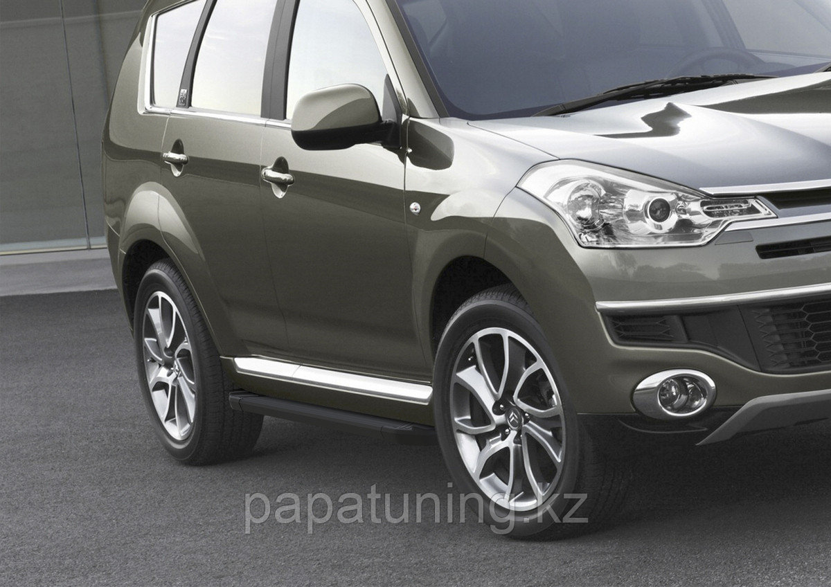 Пороги, подножки "Black" Citroen C-Crosser 2007-2013